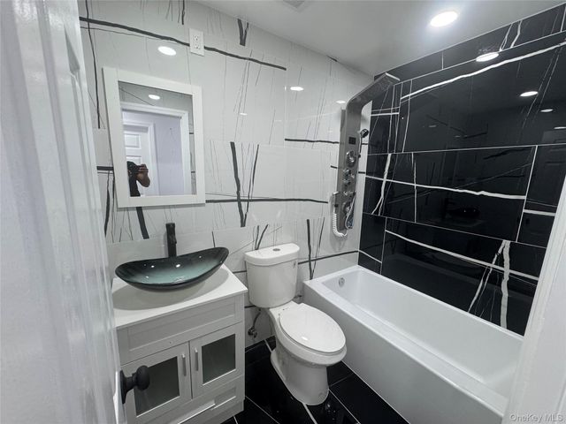 419 Milford Street, Brooklyn, NY 11208