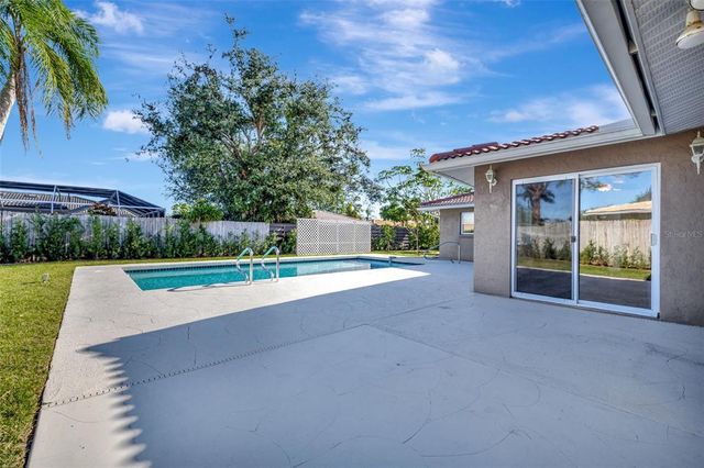 2851 HARDEE DRIVE, Sarasota, FL 34231