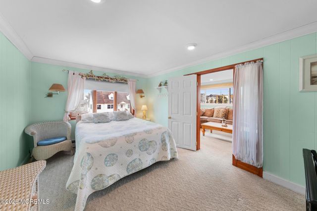 24 W New Jersey Avenue, Long Beach Twp, NJ 08008