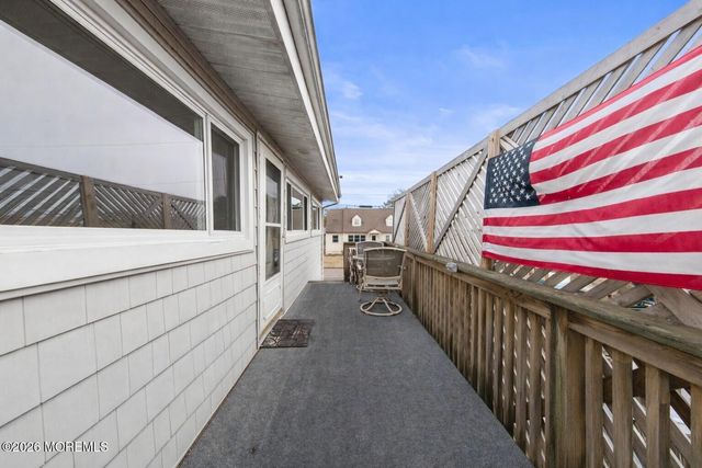 24 W New Jersey Avenue, Long Beach Twp, NJ 08008