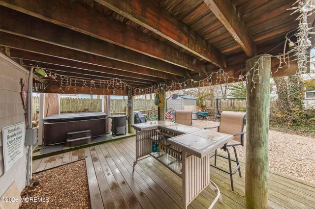 24 W New Jersey Avenue, Long Beach Twp, NJ 08008