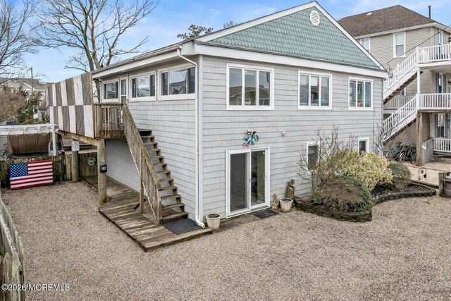 24 W New Jersey Avenue, Long Beach Twp, NJ 08008