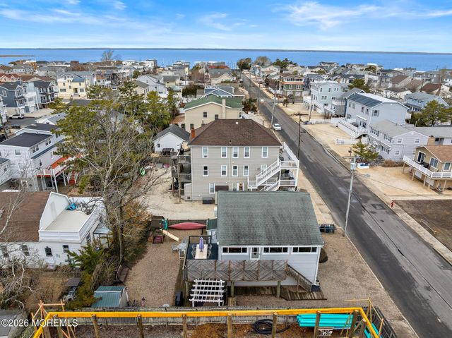 24 W New Jersey Avenue, Long Beach Twp, NJ 08008