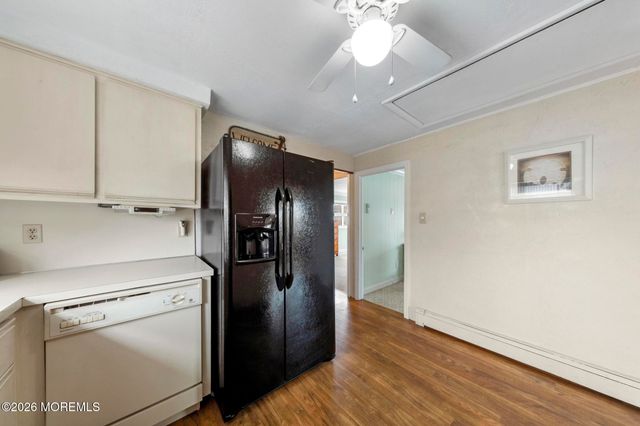 24 W New Jersey Avenue, Long Beach Twp, NJ 08008