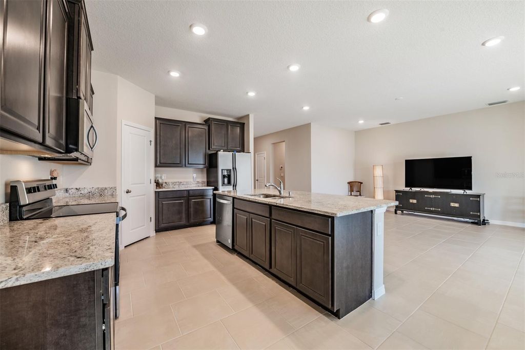 Image 24 of property listing at 10653 TALLY FAWN LOOP, San Antonio, FL 33576