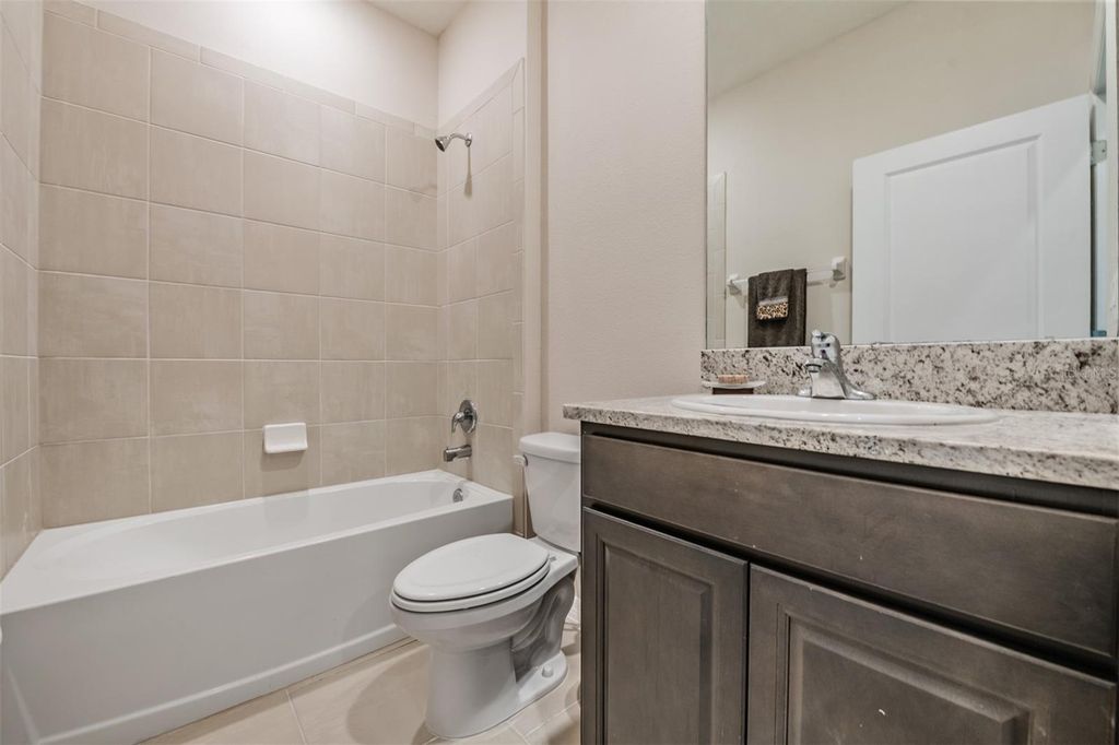 Image 29 of property listing at 10653 TALLY FAWN LOOP, San Antonio, FL 33576
