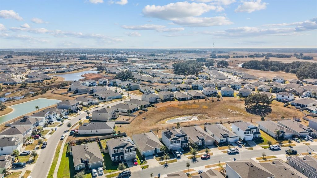 Image 36 of property listing at 10653 TALLY FAWN LOOP, San Antonio, FL 33576