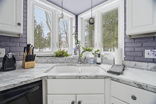 1925 Park AVENUE, New Holstein, WI 53061