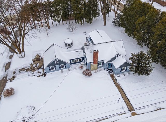 1925 Park AVENUE, New Holstein, WI 53061