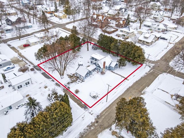 1925 Park AVENUE, New Holstein, WI 53061