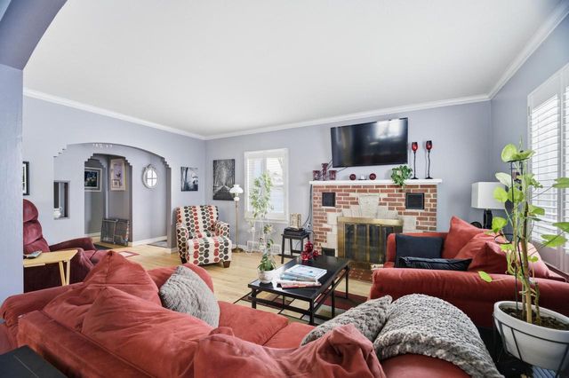 1925 Park AVENUE, New Holstein, WI 53061