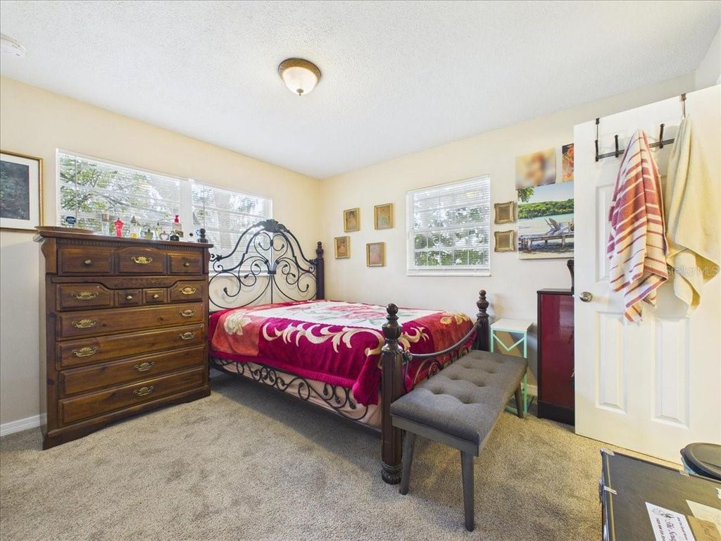 Image 19 of property listing at 3314 NW 45TH AVENUE, Gainesville, FL 32605