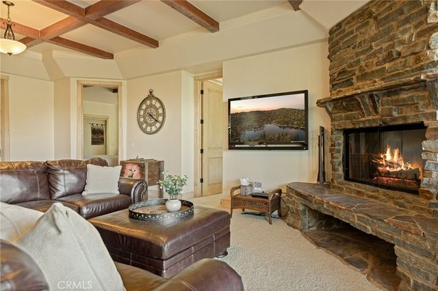 27920 Matterhorn, Lake Arrowhead, CA 92352