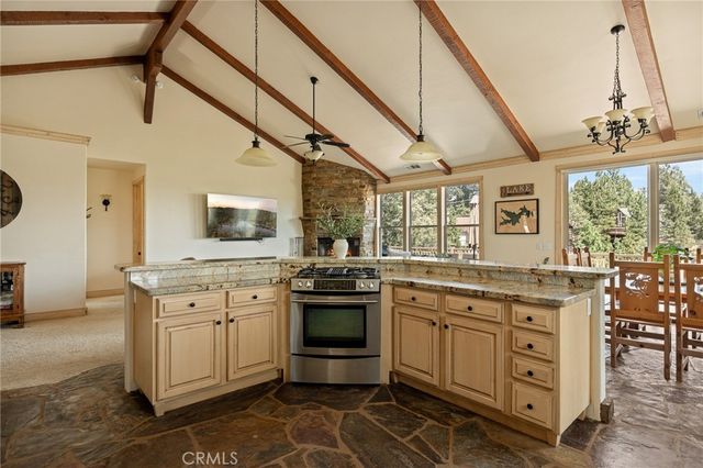 27920 Matterhorn, Lake Arrowhead, CA 92352