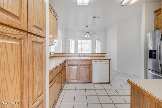 5551 Carter Road, Ocean Springs, MS 39564