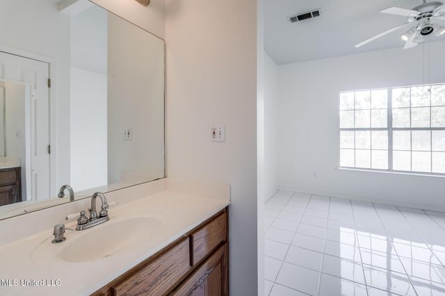 5551 Carter Road, Ocean Springs, MS 39564