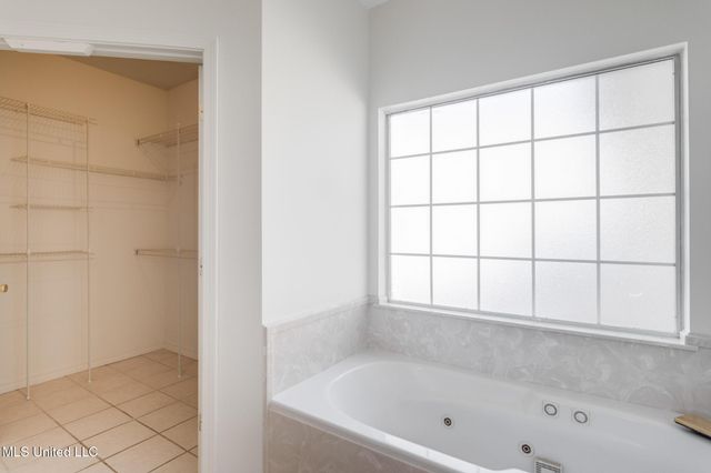 5551 Carter Road, Ocean Springs, MS 39564