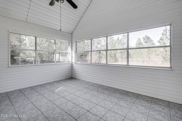 5551 Carter Road, Ocean Springs, MS 39564