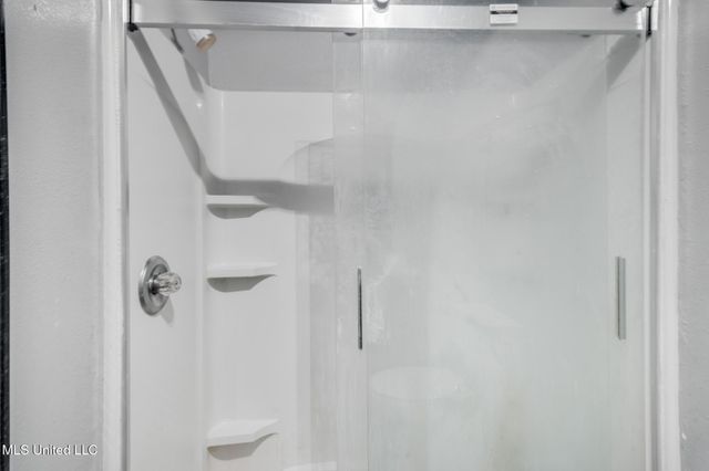 5551 Carter Road, Ocean Springs, MS 39564