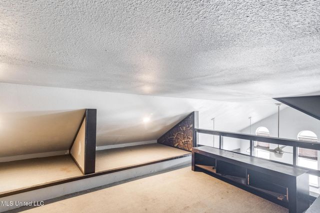 5551 Carter Road, Ocean Springs, MS 39564