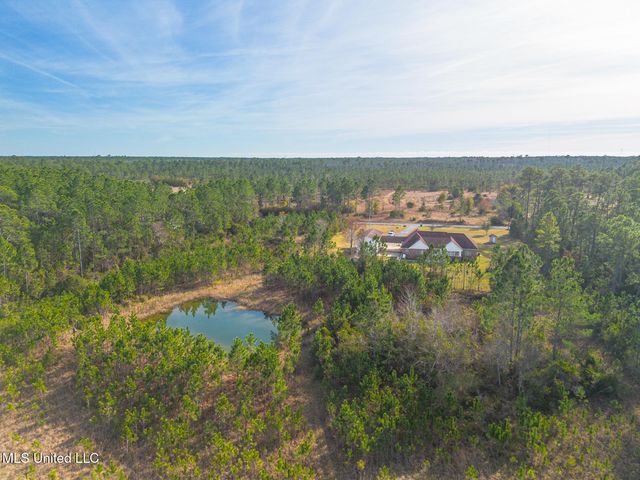 5551 Carter Road, Ocean Springs, MS 39564