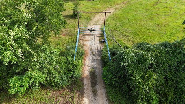783 Fm 977 E, Leona, TX 75850