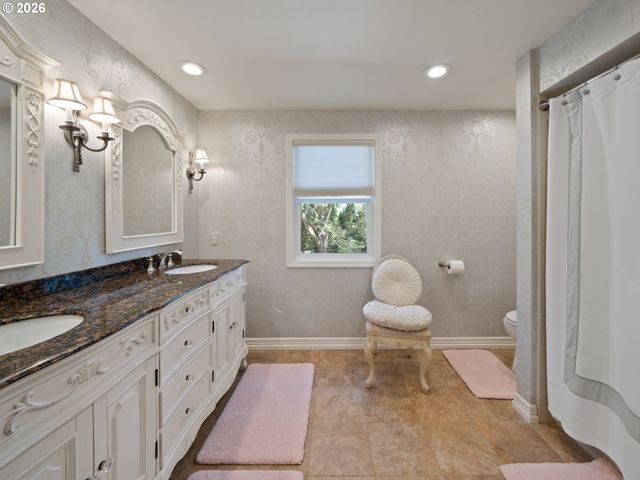 4081 ORCHARD Way, Lake Oswego, OR 97035