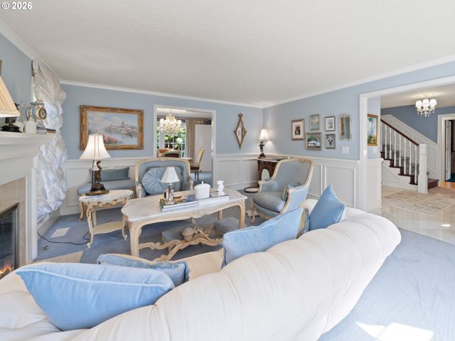 4081 ORCHARD Way, Lake Oswego, OR 97035