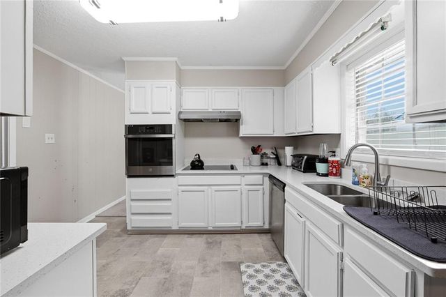1619 Ridgeview Drive, Conyers, GA 30012