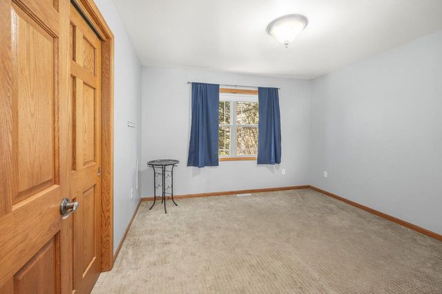 1300 Oak Tree COURT, Slinger, WI 53086