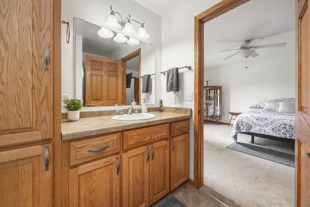 1300 Oak Tree COURT, Slinger, WI 53086