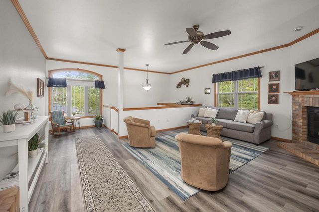 1300 Oak Tree COURT, Slinger, WI 53086