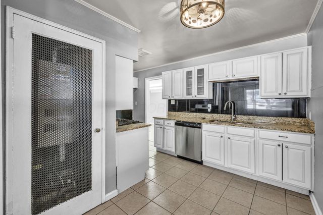 845 Exeter Road, Columbus, OH 43213