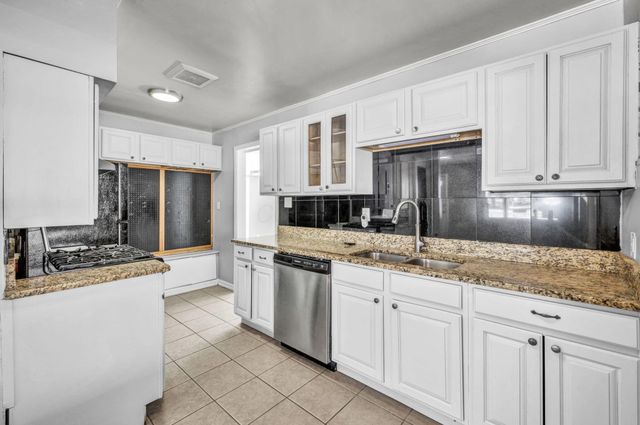 845 Exeter Road, Columbus, OH 43213