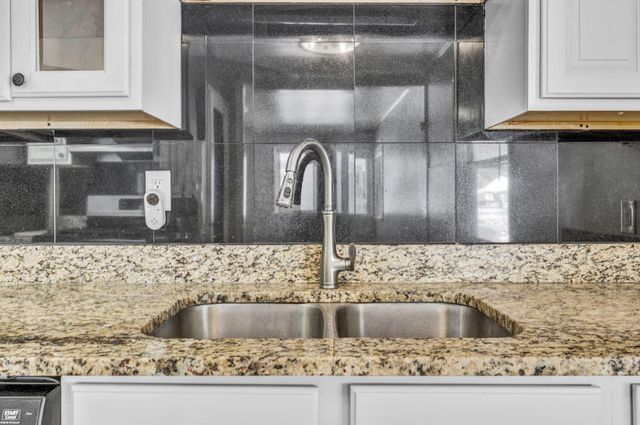 845 Exeter Road, Columbus, OH 43213