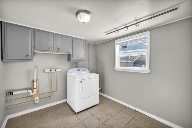 845 Exeter Road, Columbus, OH 43213