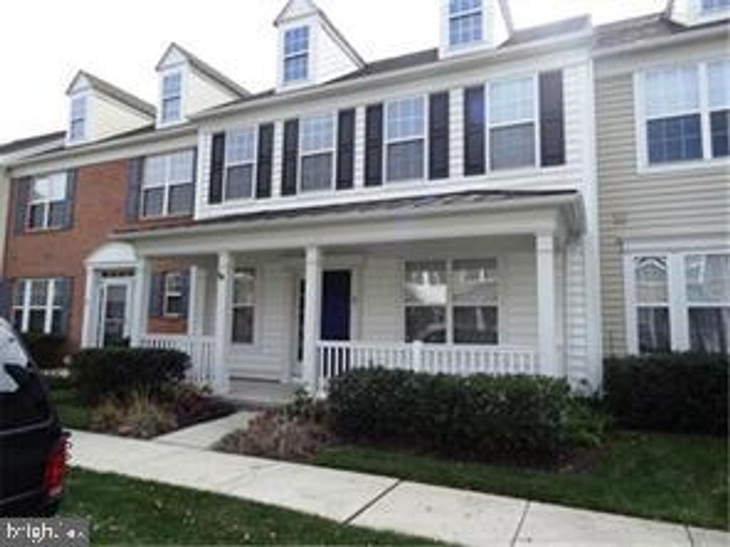 5 COMMERCE, Voorhees, NJ 08043