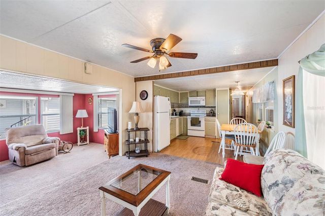 37025 LOIS AVENUE, Zephyrhills, FL 33542