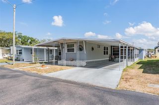 37025 LOIS AVENUE, Zephyrhills, FL 33542