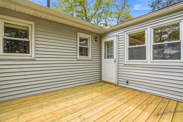 56 Yarmouth Rd, Norwood, MA 02062