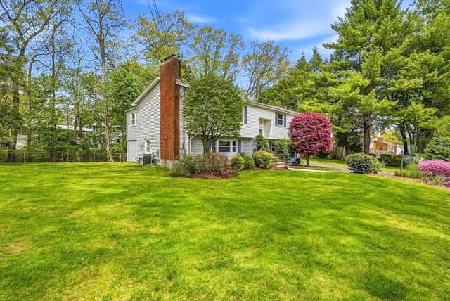 56 Yarmouth Rd, Norwood, MA 02062