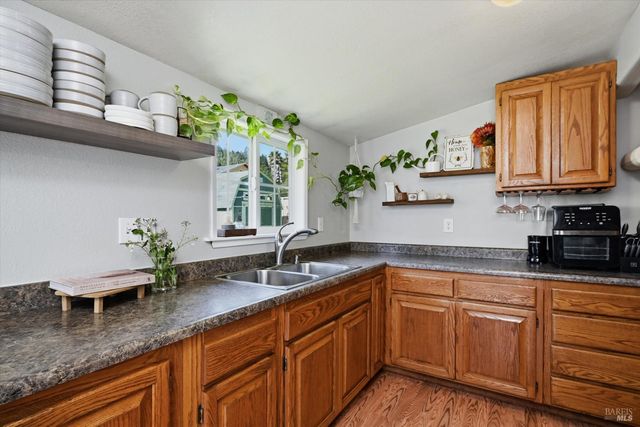 20550 Foothill Dr, Monte Rio, CA 95462