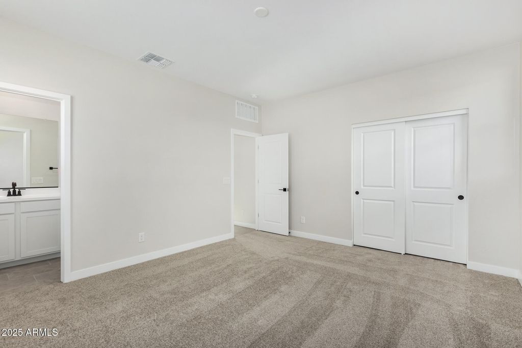 Image 23 of property listing at 15611 S 180TH Lane, Goodyear, AZ 85338