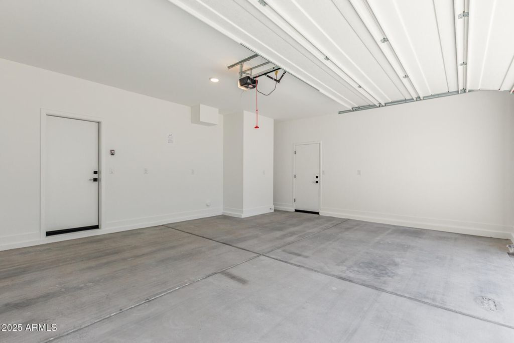 Image 34 of property listing at 15611 S 180TH Lane, Goodyear, AZ 85338