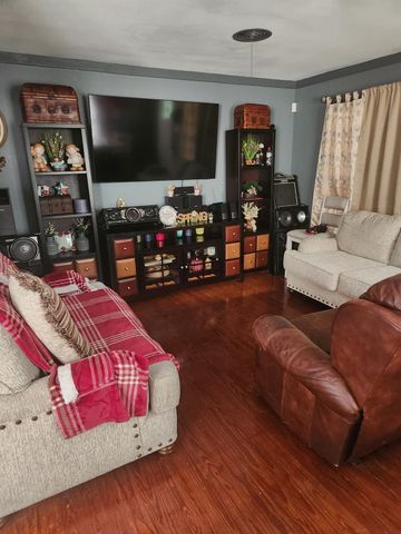 3209 Mangum Road, Livingston, TX 77351