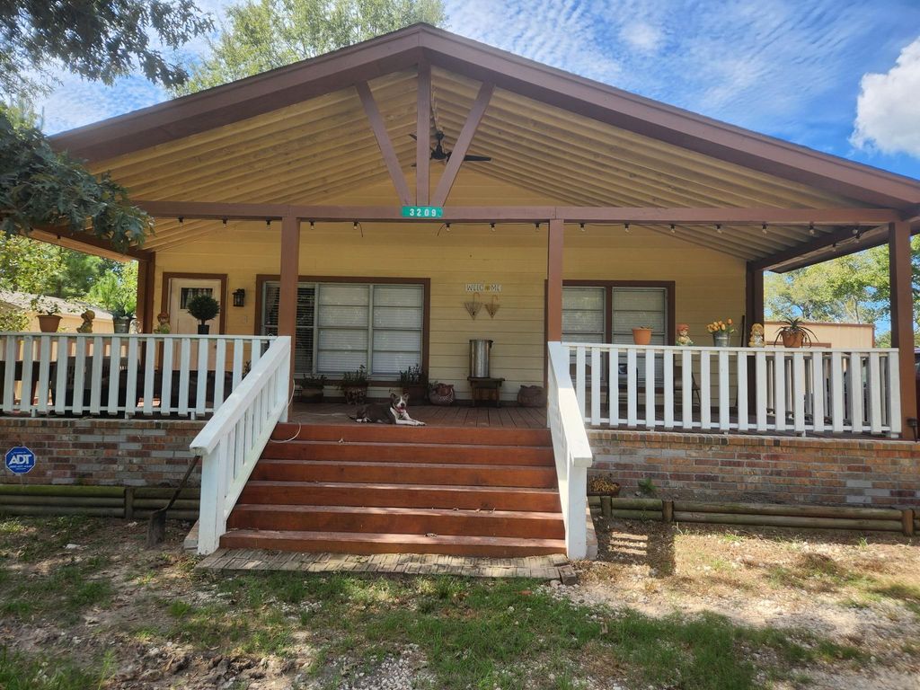 3209 Mangum Road, Livingston, TX 77351