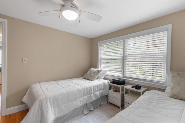 195 Knotty Pine Lane, Centerville, MA 02632