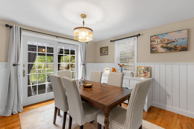 195 Knotty Pine Lane, Centerville, MA 02632