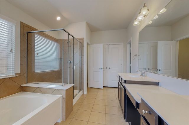8100 Horseman Road, Fort Worth, TX 76131