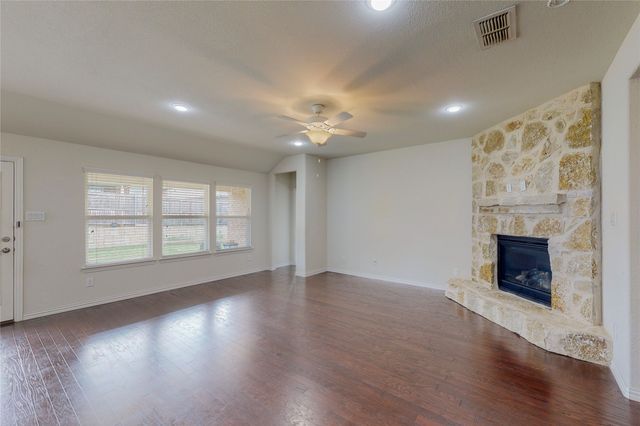 8100 Horseman Road, Fort Worth, TX 76131